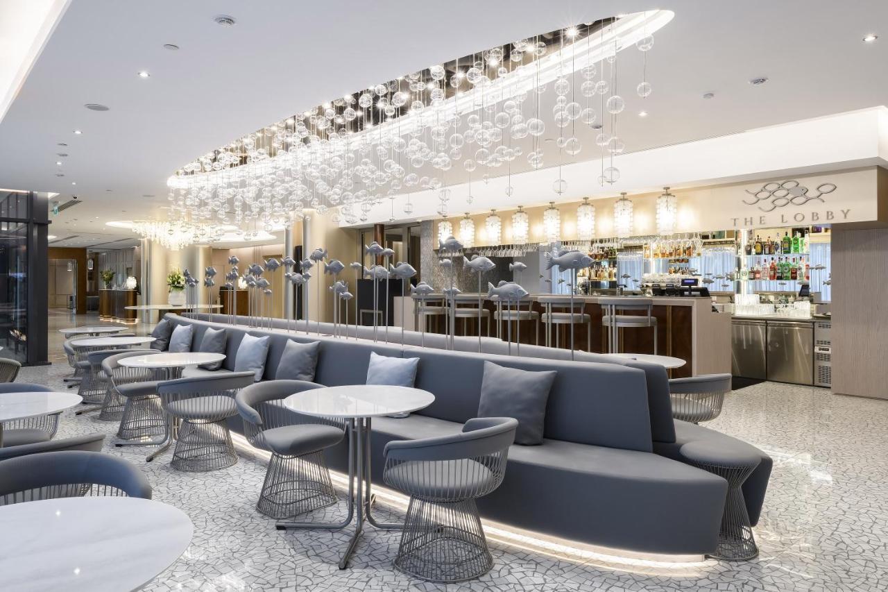 Premier Hotel Odessa Esterno foto The lounge at London Heathrow Airport