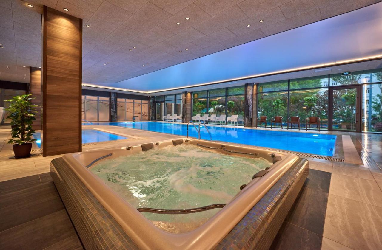Premier Hotel Odessa Esterno foto Spa at the Hotel