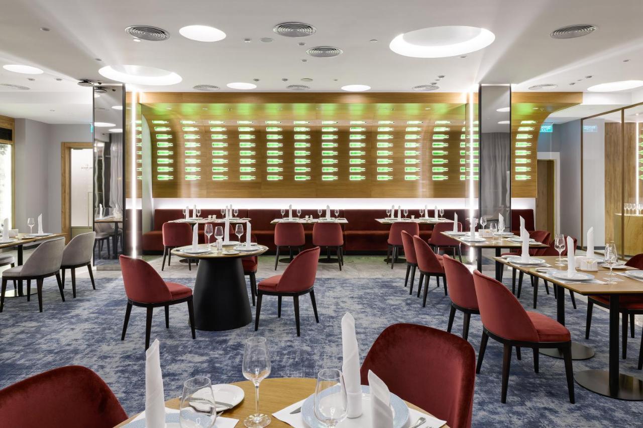 Premier Hotel Odessa Esterno foto The restaurant