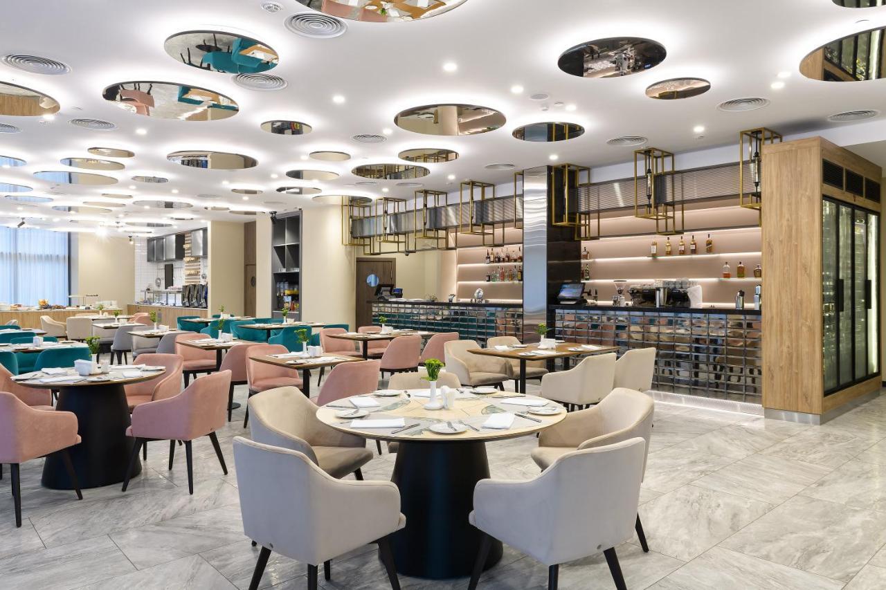 Premier Hotel Odessa Esterno foto The restaurant
